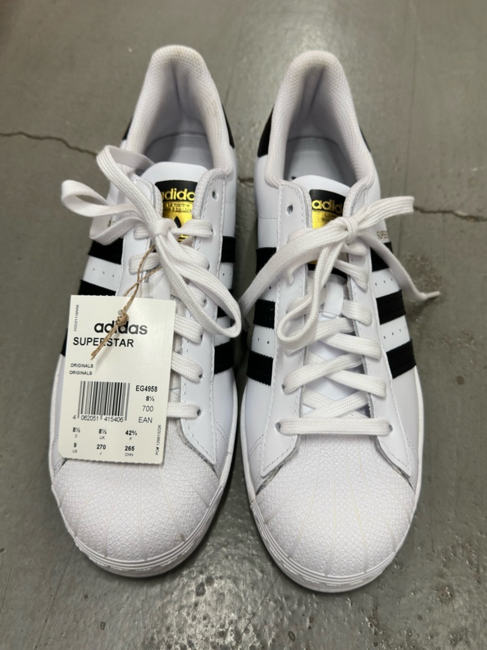 New in Box Adidas Originals Superstar Sneakers Men’s size 9